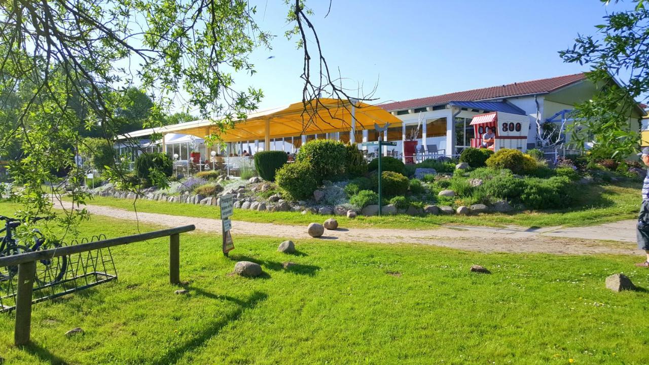 Haus Schwalbe Mit Vineta Komfort Haeusern Zempin Esterno foto